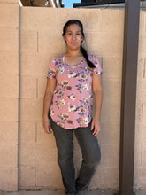 Load image into Gallery viewer, Curve Tee
