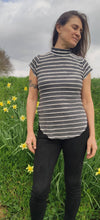 Load image into Gallery viewer, Curve Tee
